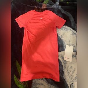 LULULEMON Swiftly Tech Short Sleeve 2.0